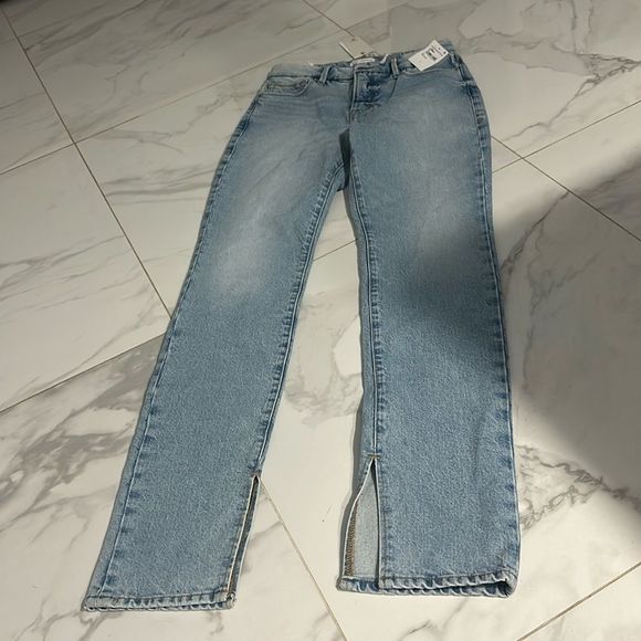Good American size 4/27 denim jeans brand new with tags